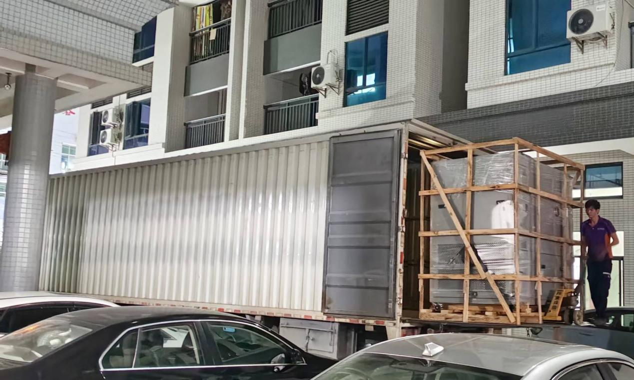 裝車(chē)出貨 裝車(chē)出貨